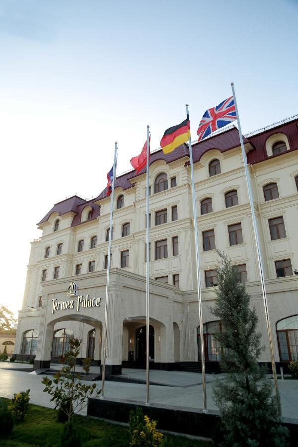 Termez Palace Hotel & Spa Екстериор снимка